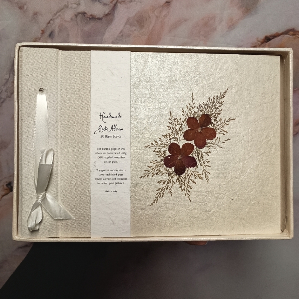 Vintage‎ Handmade India Recycled Pressed Floral Photo Album